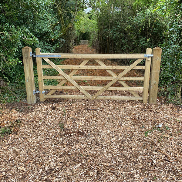 garden fencing installers Cambridge- 2